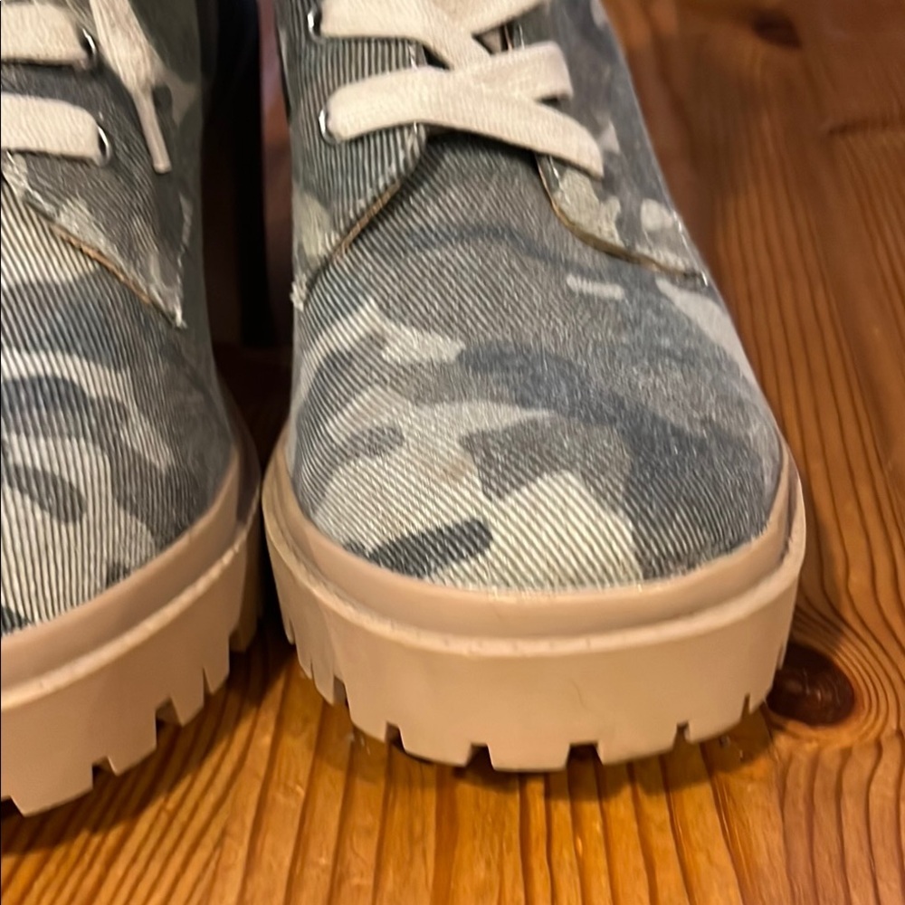 Torrid Lace Up Gray green Cream Boots with Chunky Sole - Picture 5 of 12